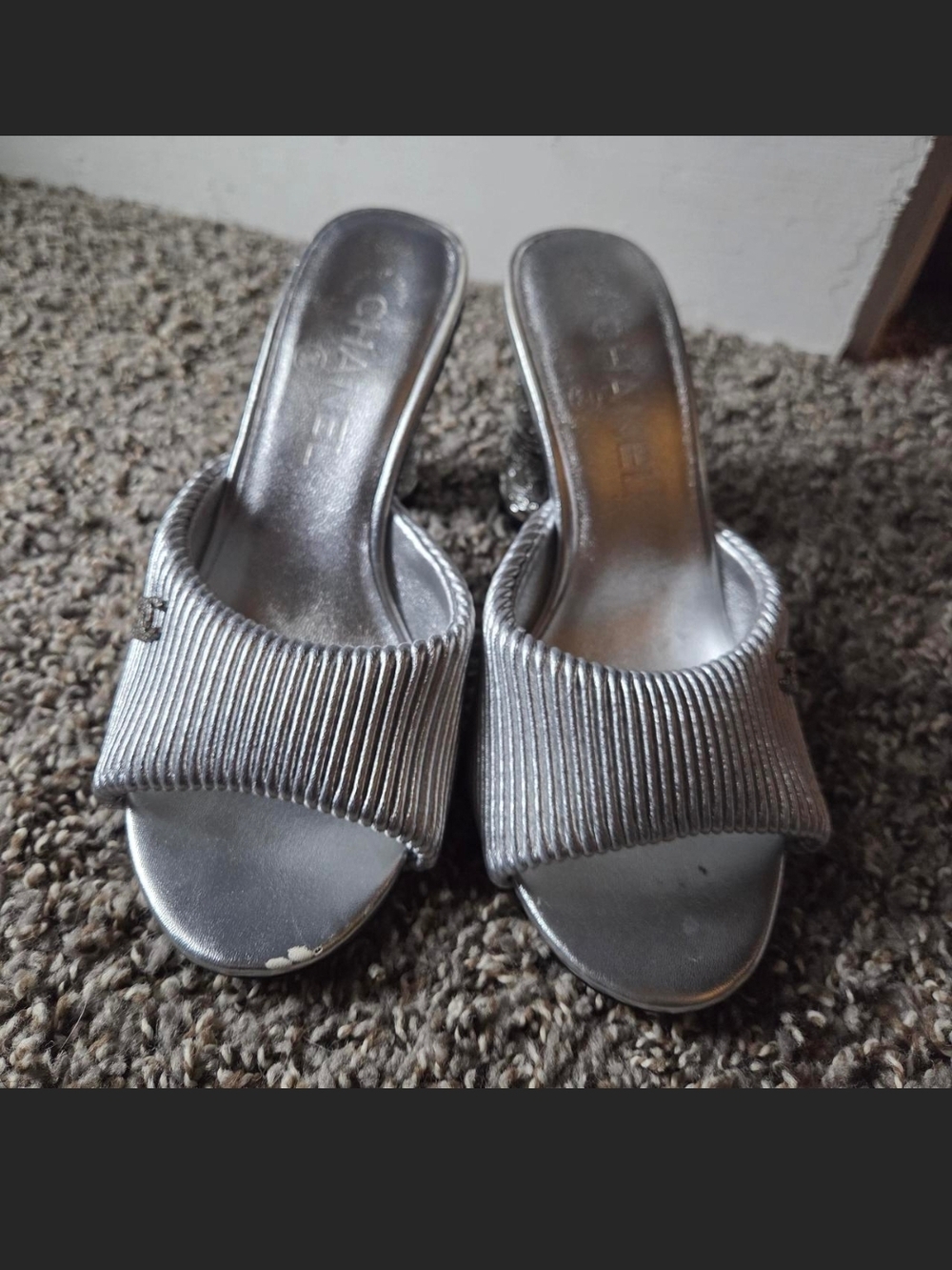 CHANEL Silver Ribbed Slide Sandals with Embellished Heel - Picture 8 of 9